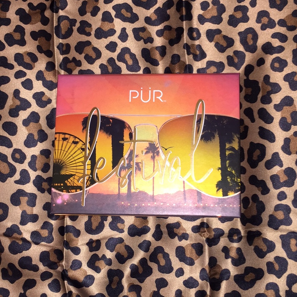 PüR Makeup Pallet
